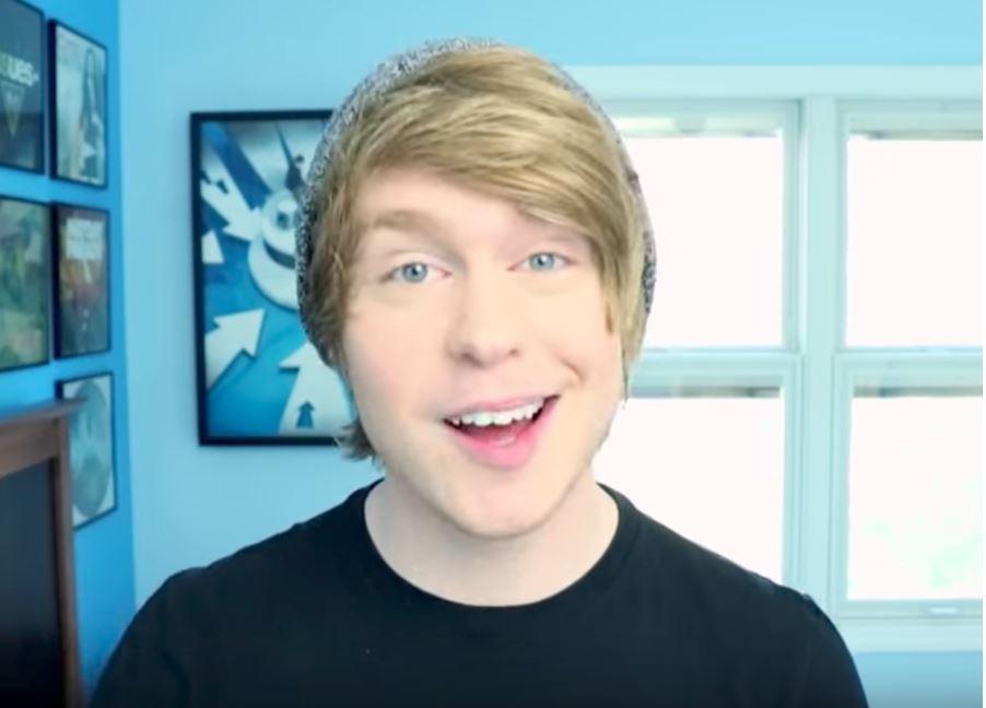  Austin Jones (pictured) is accused of encouraging two 14-year-old fans to send him sexually explicit videos