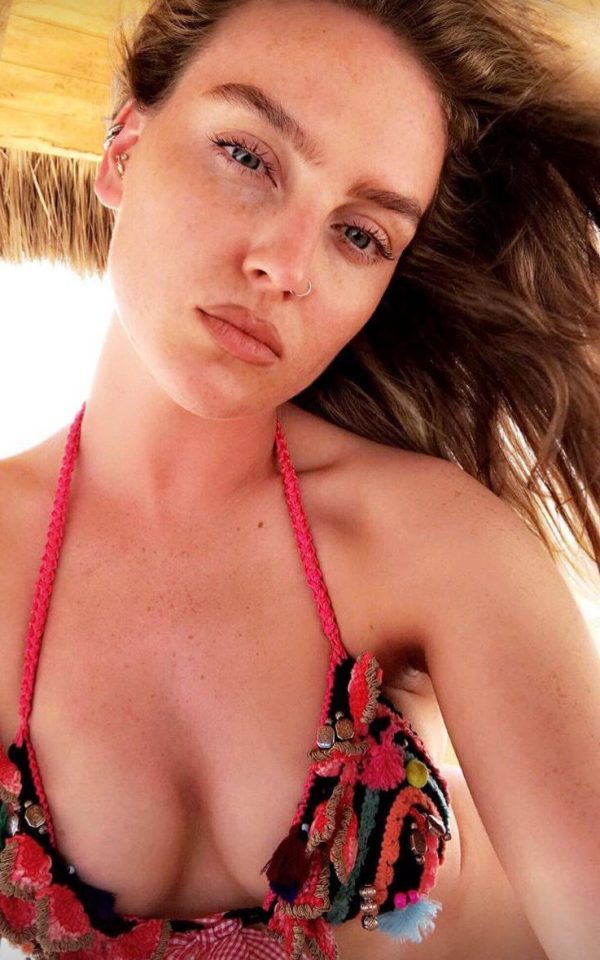  Little Mix singer Perrie Edwards posed for a make-up free selfie while on holiday