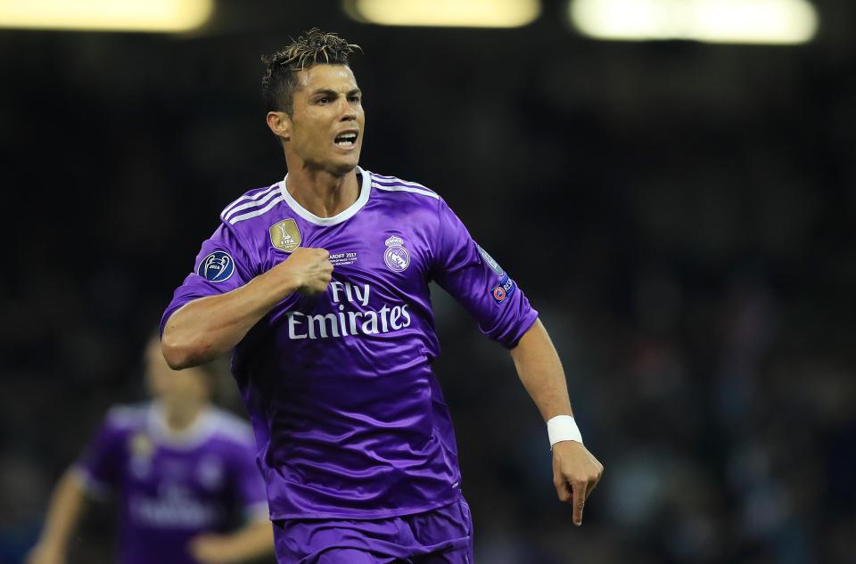  Cristiano Ronaldo appears set to leave stay at Real Madrid despite reports