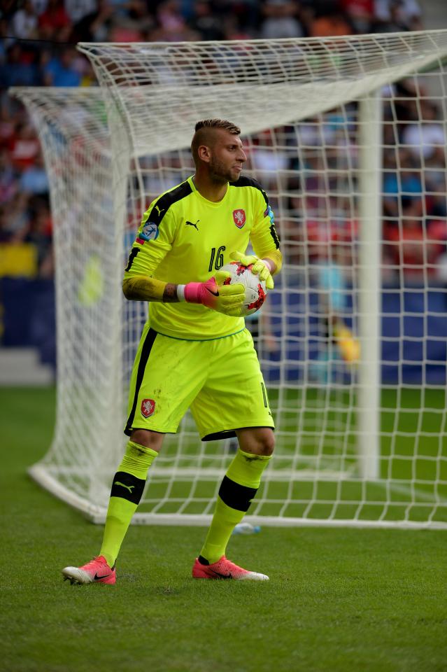  Czech keeper Lukas Zima should have done better for the first goal but saved Davie Selke's late penalty