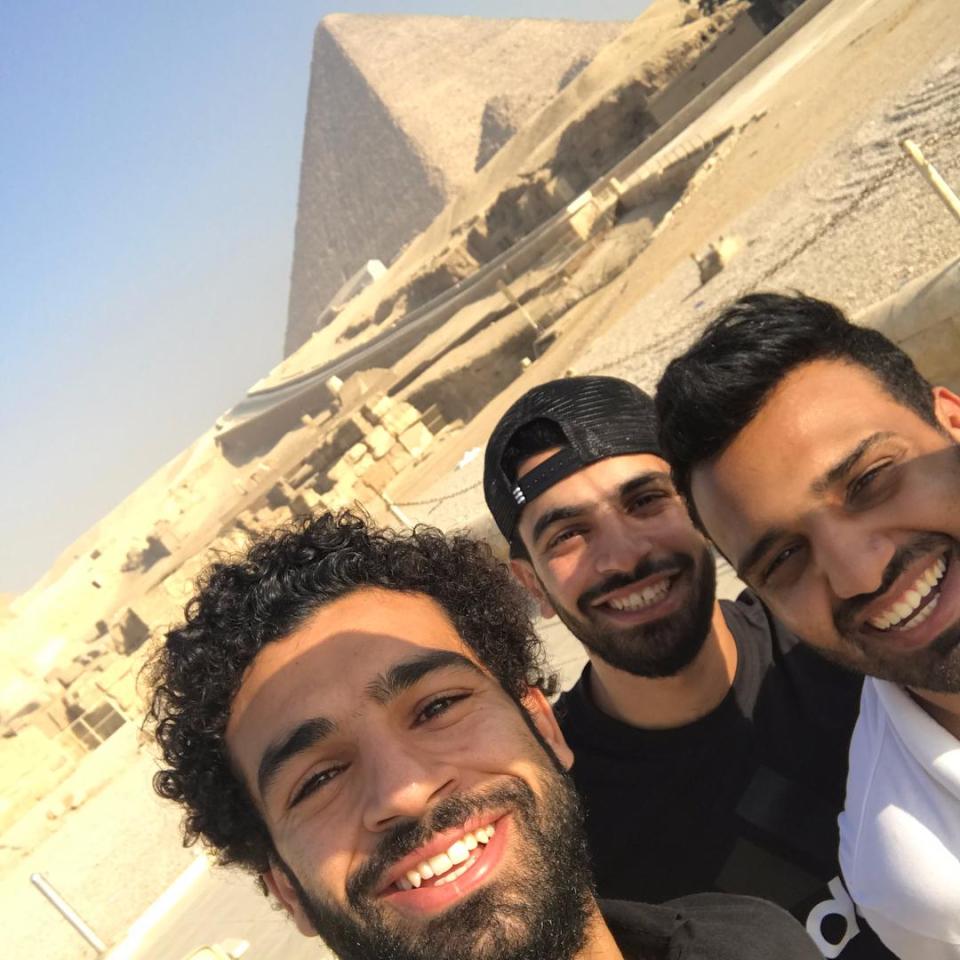  Mohamed Salah posed with friends by the pyramids in Egypt