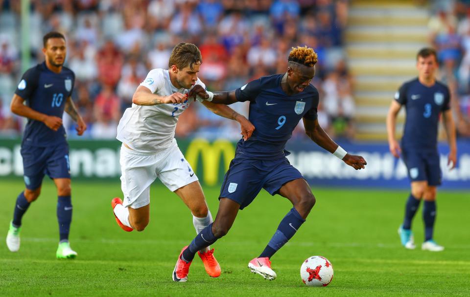  Swansea have completed a one-year loan deal for Chelsea and England U21 striker Tammy Abraham