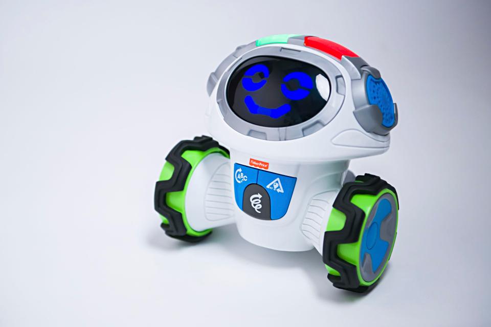  Fisher-Price's interactive Teach n Tag Movi helps kids learn on the go