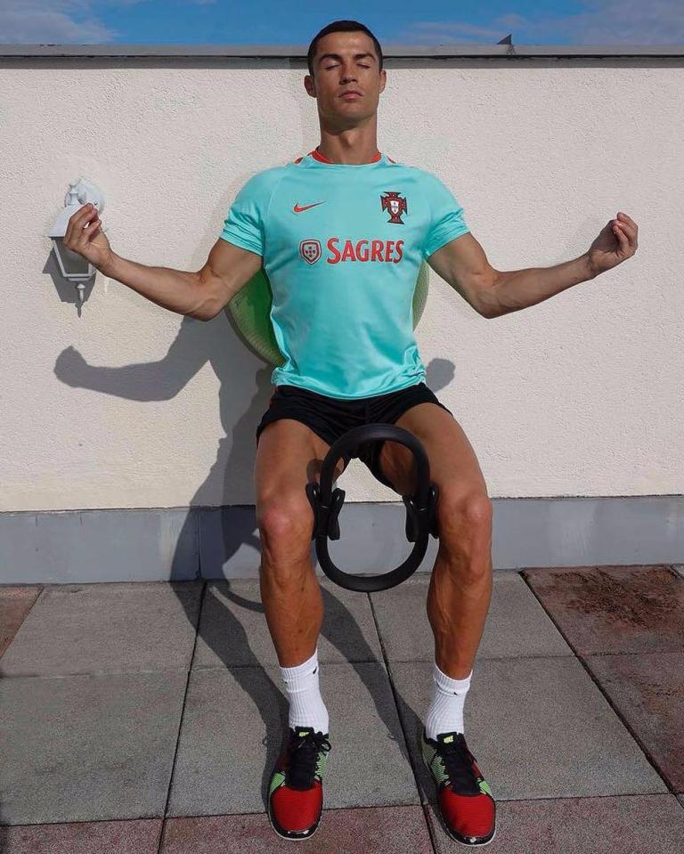  Cristiano Ronaldo posted this meditating picture to Instagram as he mulls over his future