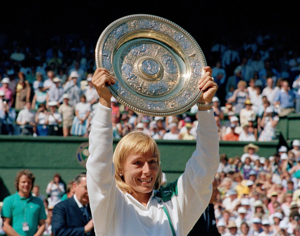 Navratilova celebrates winning Wimbledon 1987