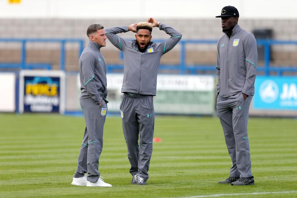  Chris Samba (right) stood with new team-mates Jordan Veretout (left) and Jordan Amav (centre)