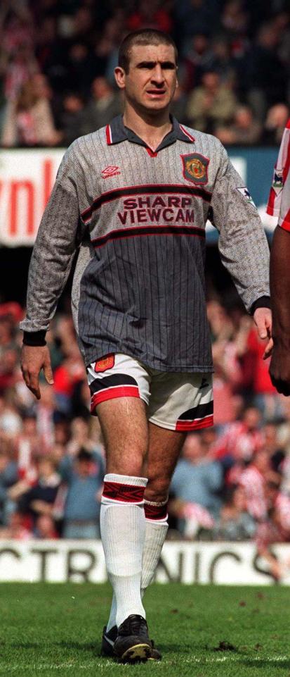  Eric Cantona was part of the Manchester United side that swapped kits at half-time against Southampton in April 1996