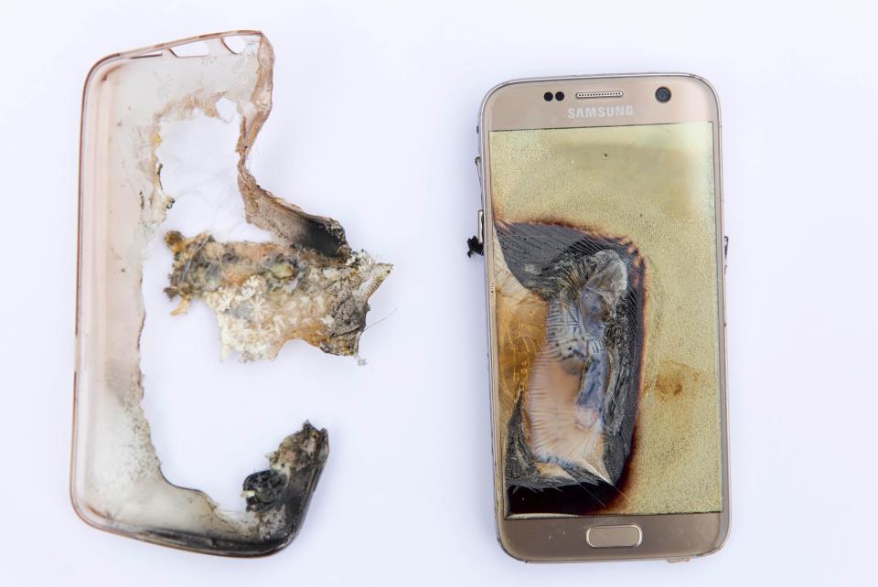  Samsung recalled Galaxy Note 7 smartphones after reports of exploding devices