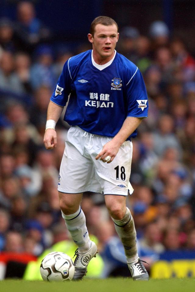  Everton are keen to bring back their former star