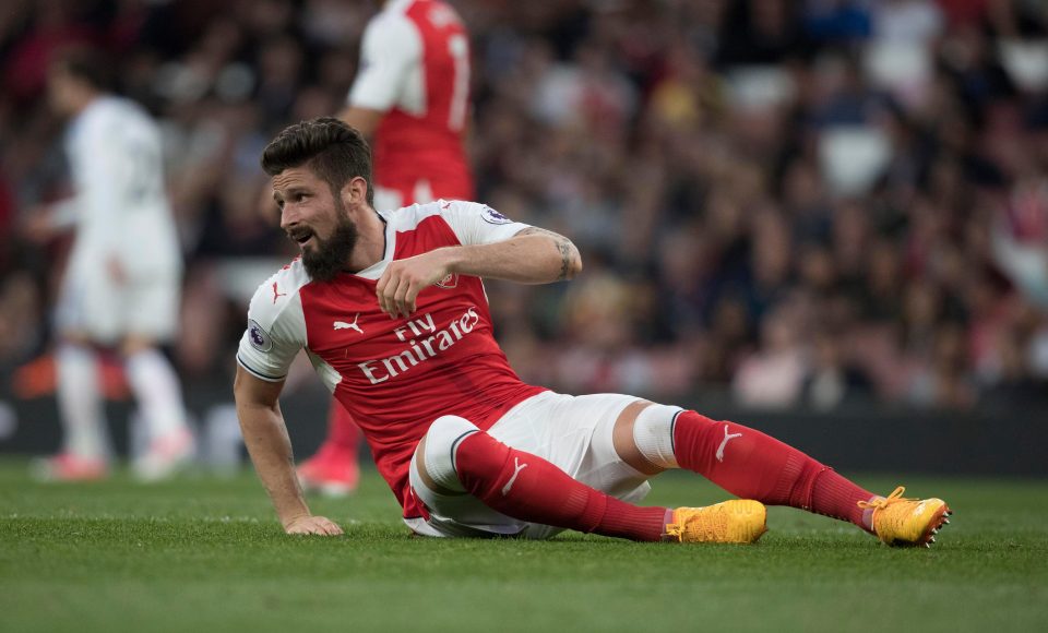  Lacazette's arrival will push Giroud further down the pecking order