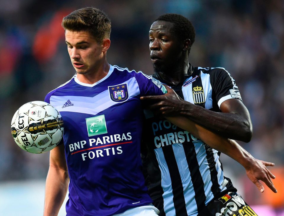  Leander Dendoncker is already an experienced midfielder with Anderlecht