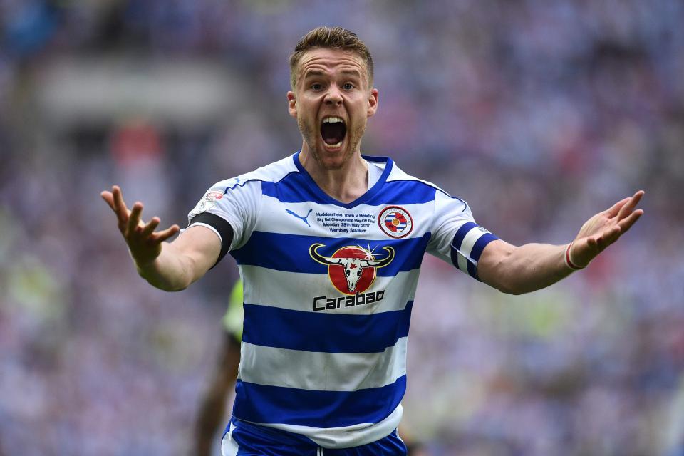  Reading's Chris Gunter has rejected a move to Middlesbrough