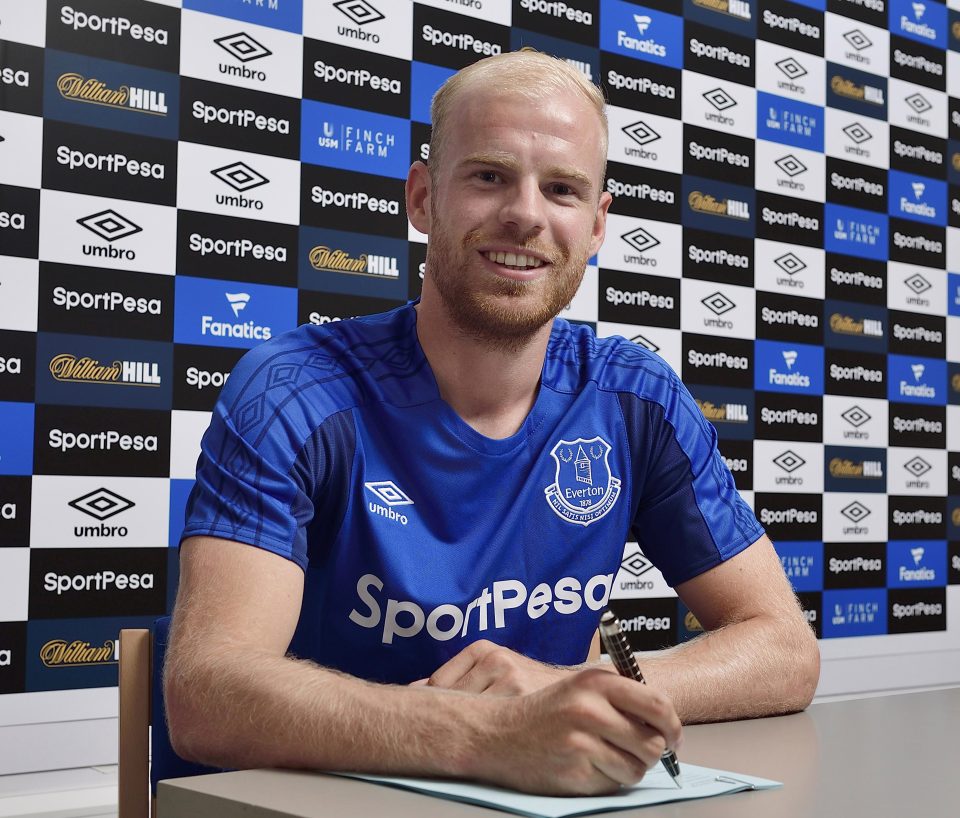  Davy Klaassen is one of Everton's latest recruits, and could well be Ross Barkley's replacement