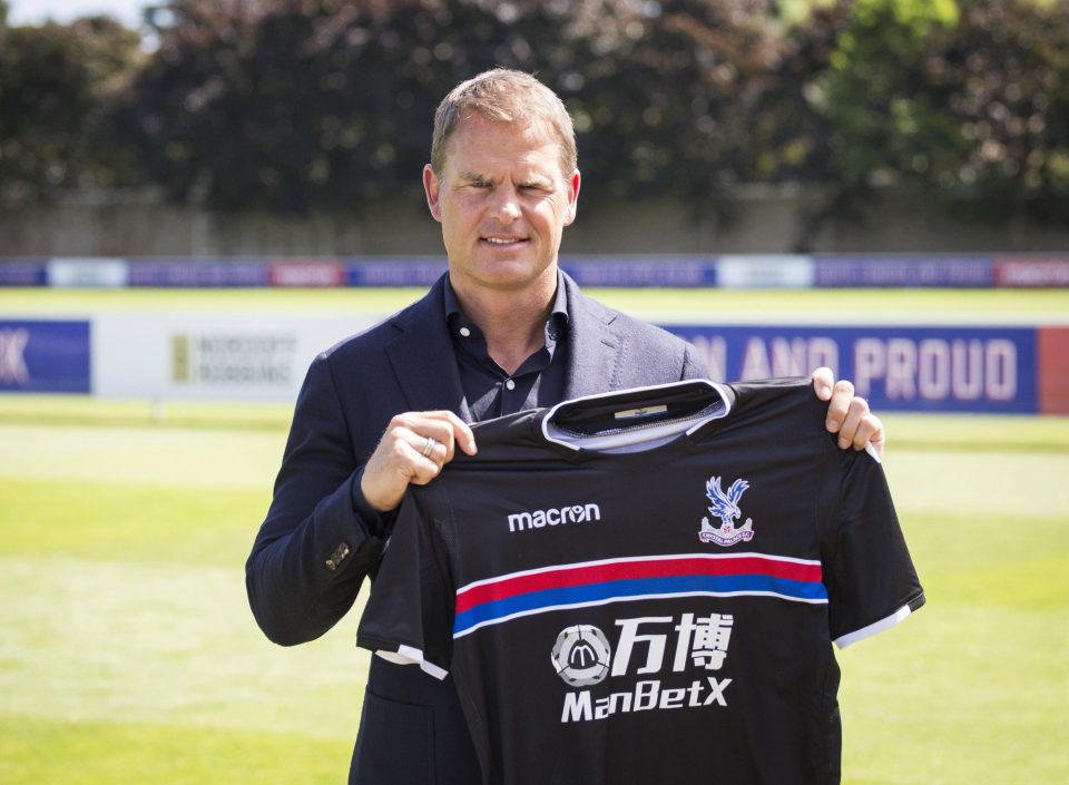  New Palace boss Frank de Boer will fight to keep Benteke at Selhurst Park