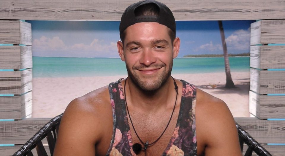  Love Island fans are desperate for Jonny Mitchell to be dumped from the show just days after it was revealed he is loaded