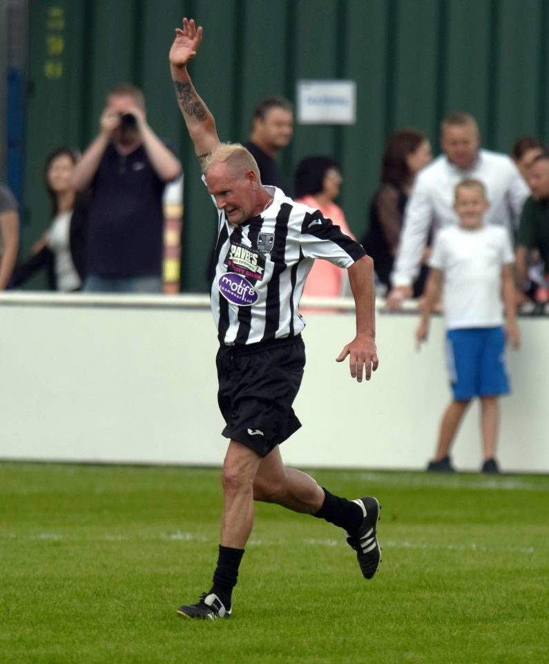  Paul Gascoigne scored on an emotional return to his old stomping ground