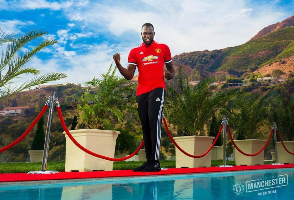  Romelu Lukaku could become a world-record signing at Manchester United