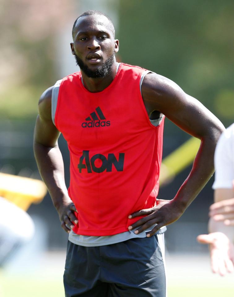  Manchester United gazumped Chelsea by signing Romelu Lukaku from Everton