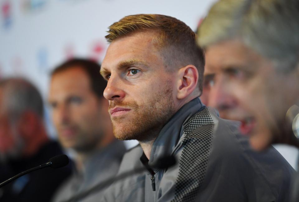  Mertesacker moves into management with Arsene Wenger next season so knows the inside scoop