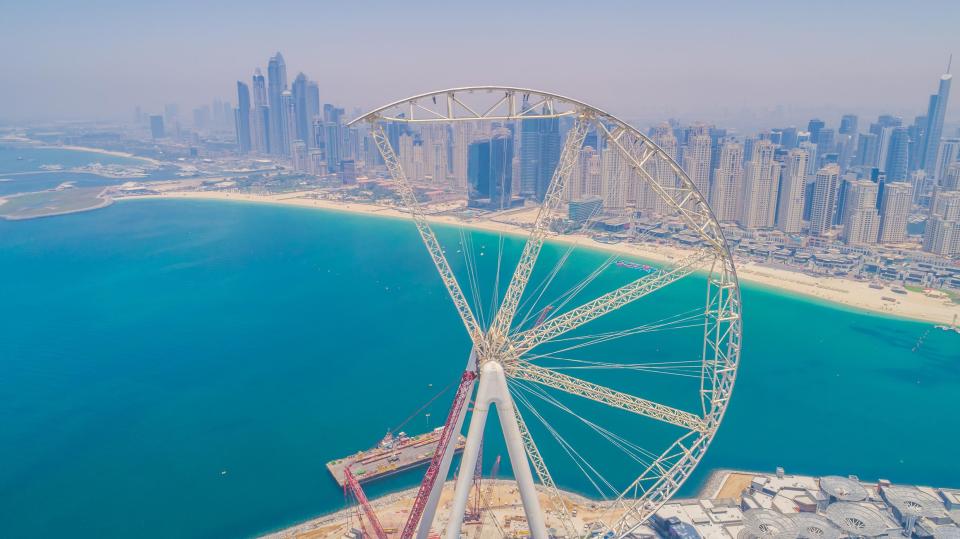  Incredible new snaps reveal the size of the giant Ain Dubai - set to loom over the skyline of the Gulf Emirate