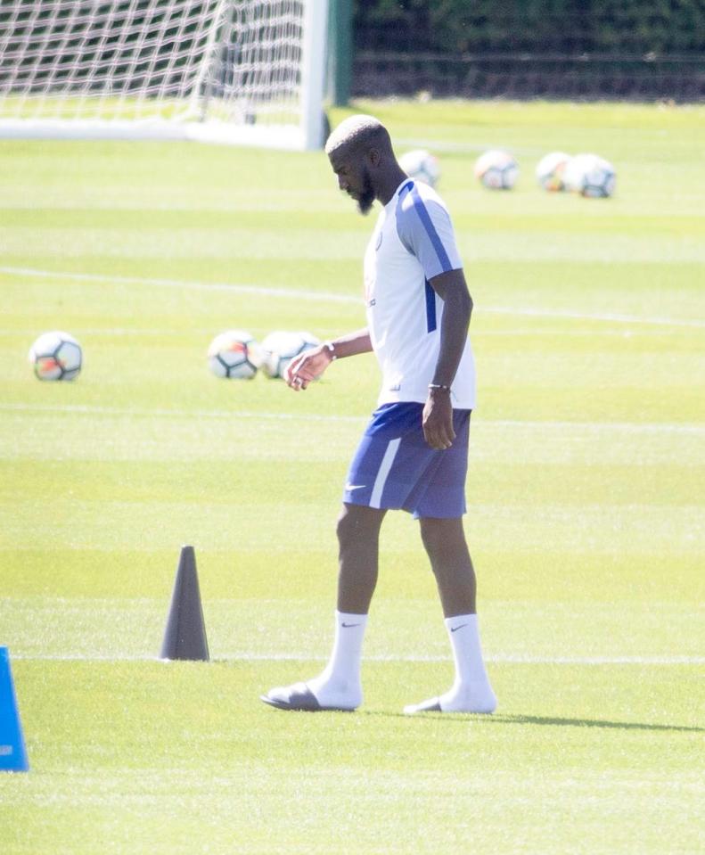  Chelsea's new £40million signing wore flip-flops as he walked around the club's Cobham HQ