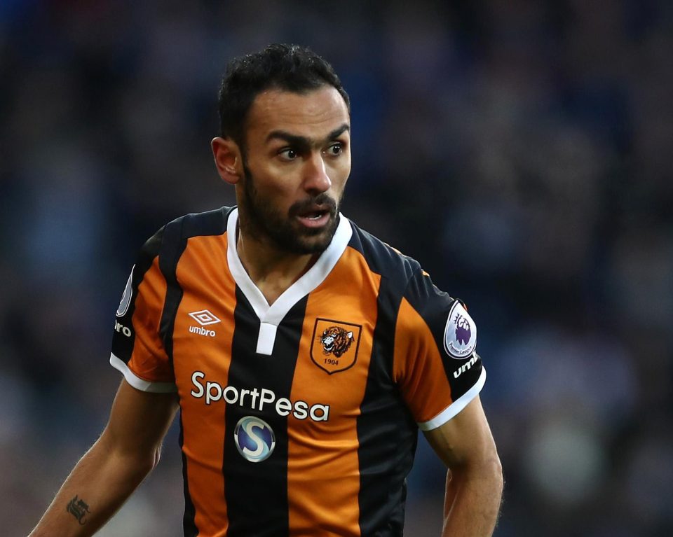  Elmohamady flew home from Hull's pre-season tour to seal a move