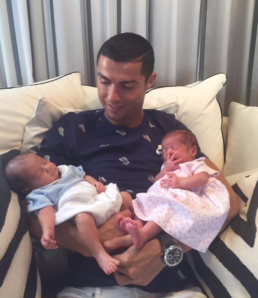  Cristiano Ronaldo with his two newest twins Eva and Mateo