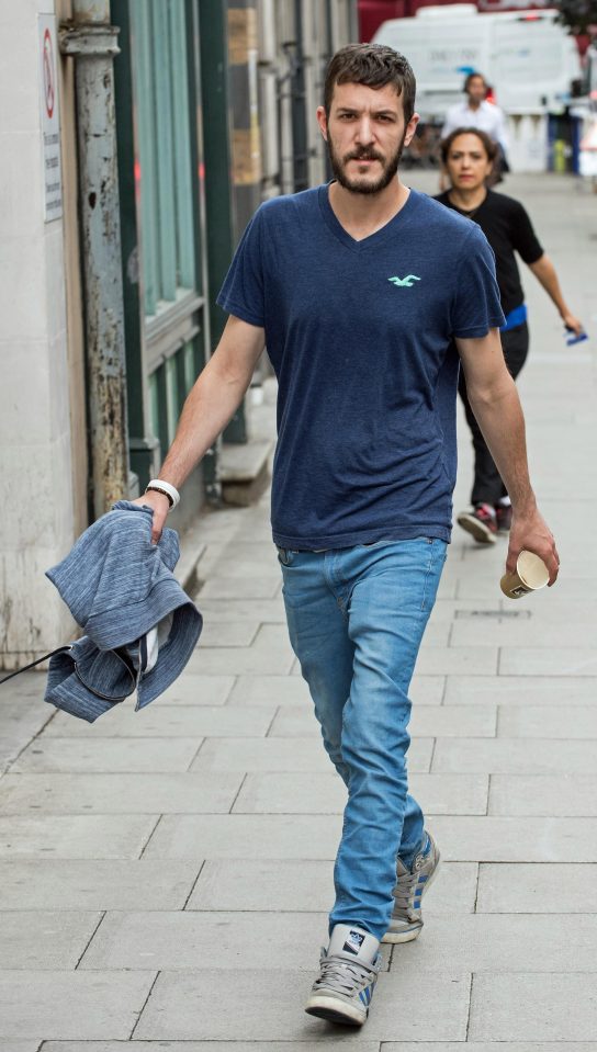  Charlies dad Chris Gard outside Great Ormond Street Hospital today