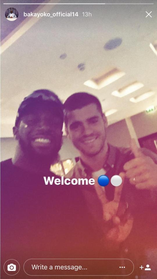  Tiemoue Bakayoko welcomes Chelsea's newest capture Alvaro Morata to Cobham