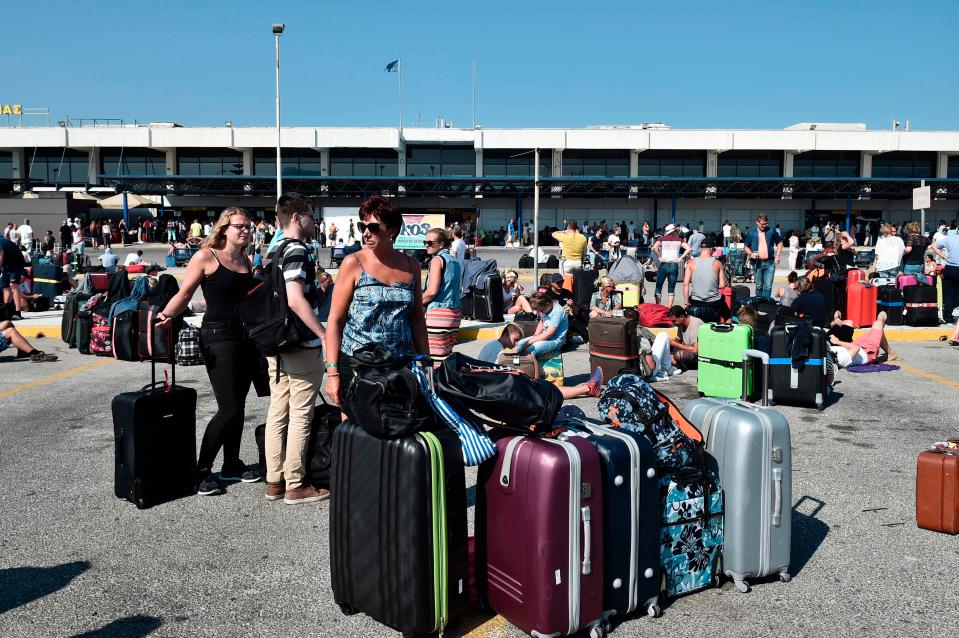  Thousands of British holidaymakers were caught up in Fridays earthquake