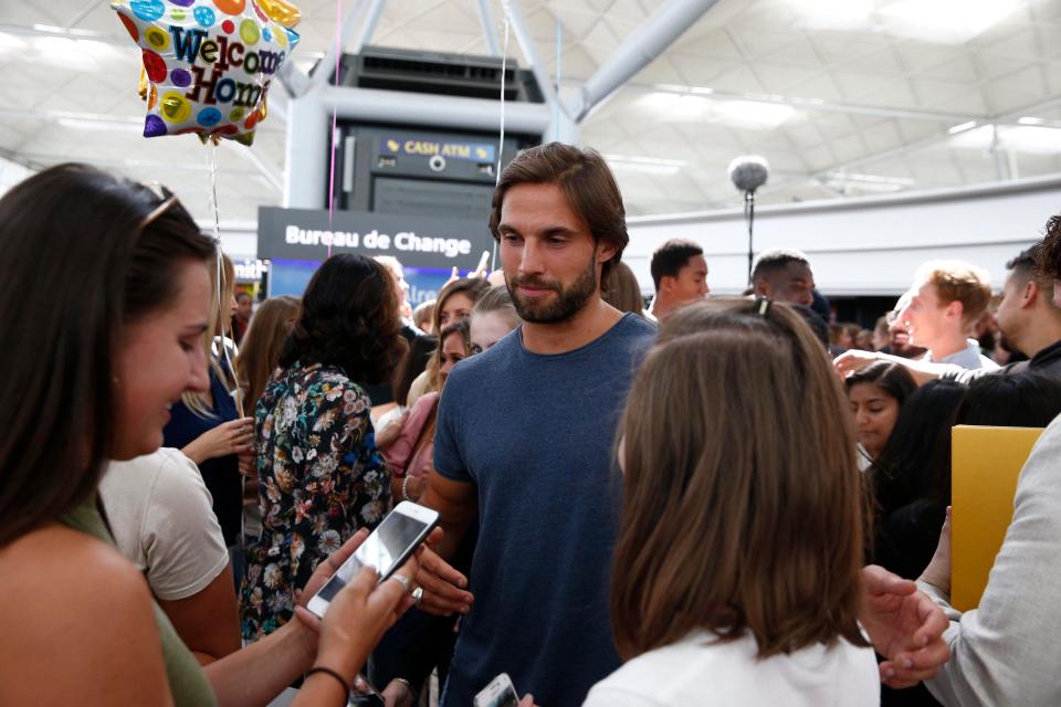  Calvin Klein model Jamie was surrounded by admirers and loved ones