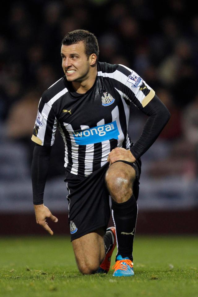  Former Newcastle defender Steven Taylor has signed for Peterborough