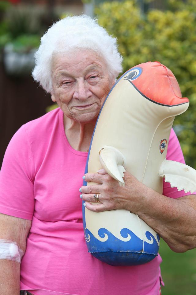  Mooneen was given the balloon in 1970 by her husband Ronald