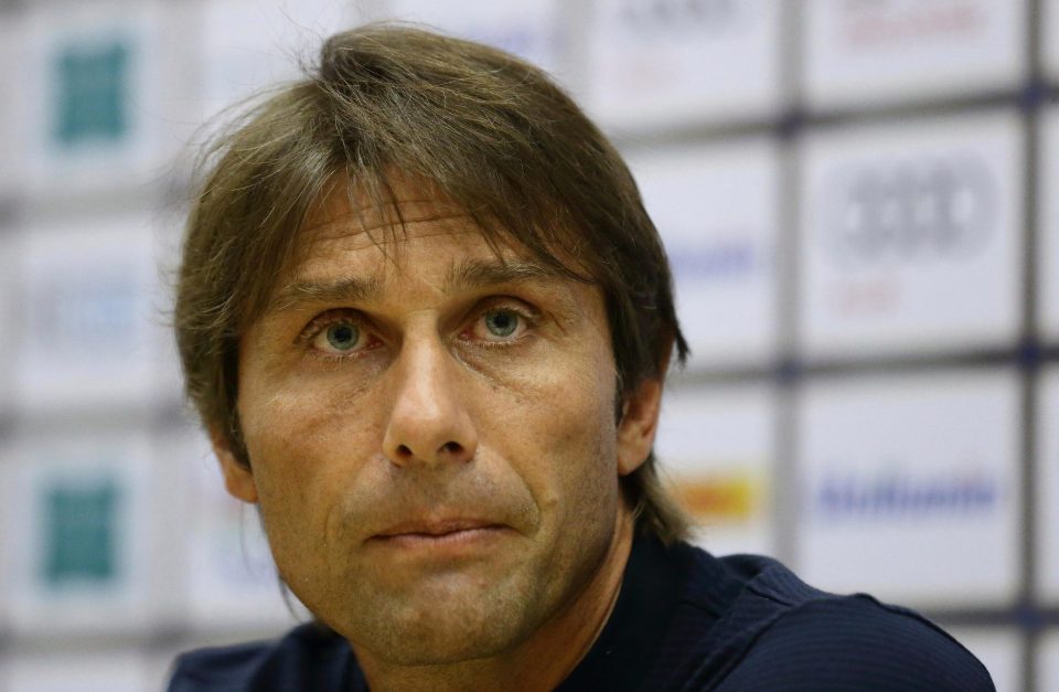  Antonio Conte will now have to look elsewhere for a new full-back