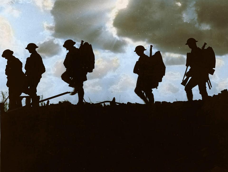  A stunning image shows brave soldiers trying to traverse the scarred fields of Flanders