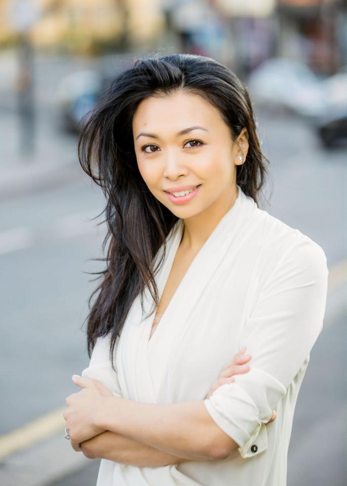  Dr Sharon Wong is a specialist in scalp and skin conditions