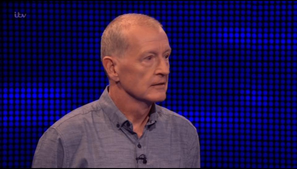  Snooker legend Steve Davis missed his cue when he was asked a question about football