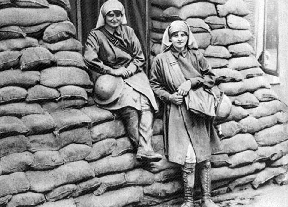  Elsie Knocker and Mairi Chisholm outside their first aid post in Pervyse, Belgium.