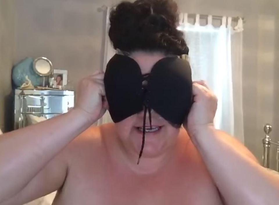  Antonella suggested alternative uses for the bra if it didn't hold up her boobs