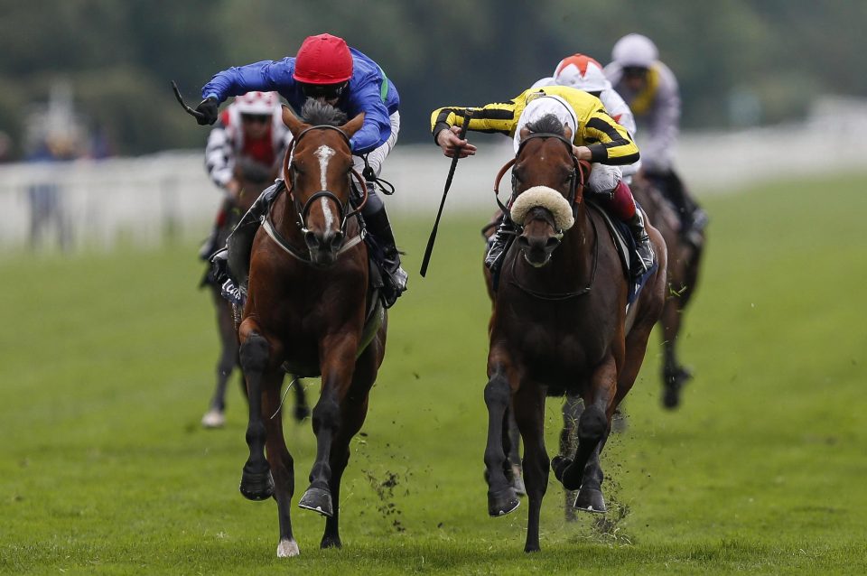  James Garfield (right) broke the course record at Newbury