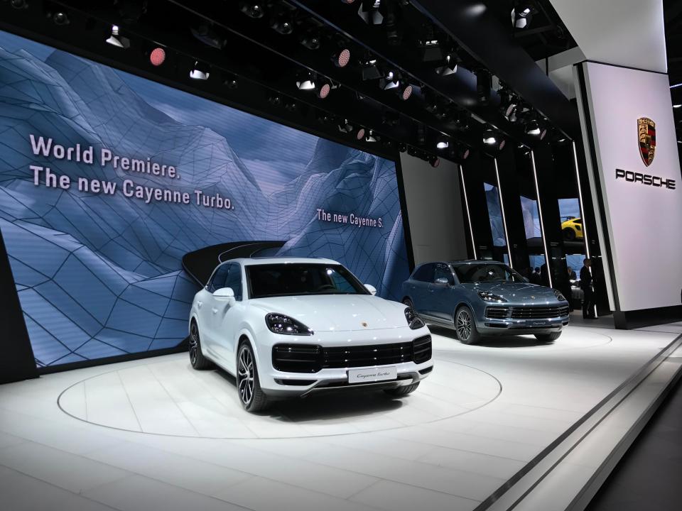  Porsche unveiled the Cayenne Turbo and S models