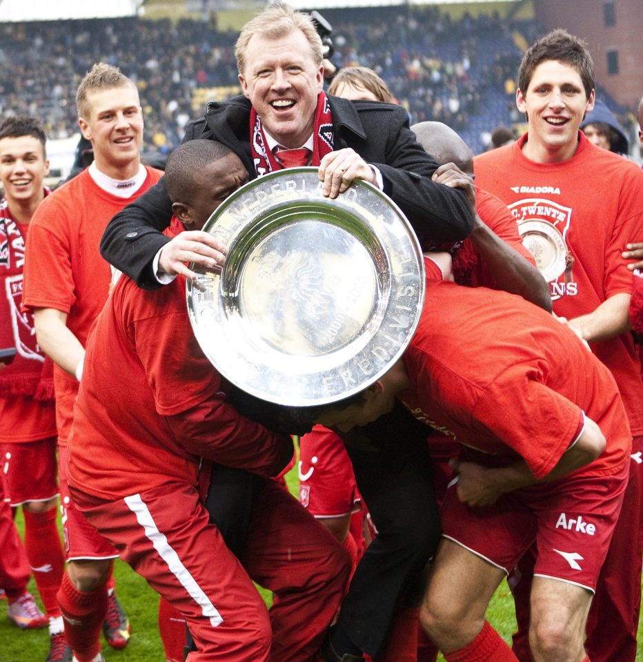  McClaren has been successful abroad, winning the Dutch title in 2010 with FC Twente