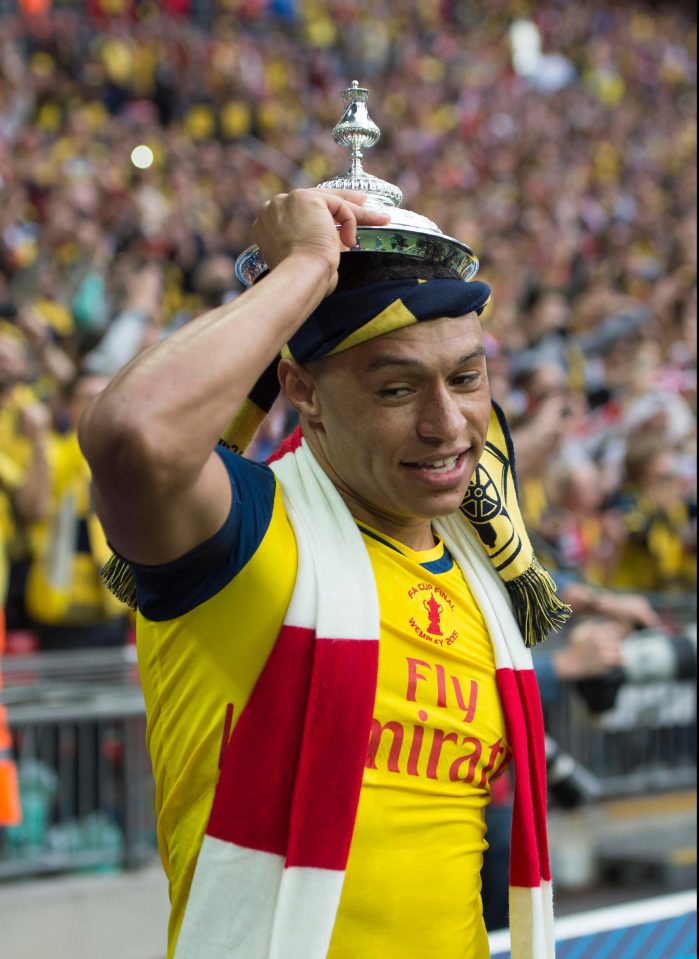  Alex Oxlade-Chamberlain signed off by winning the FA Cup