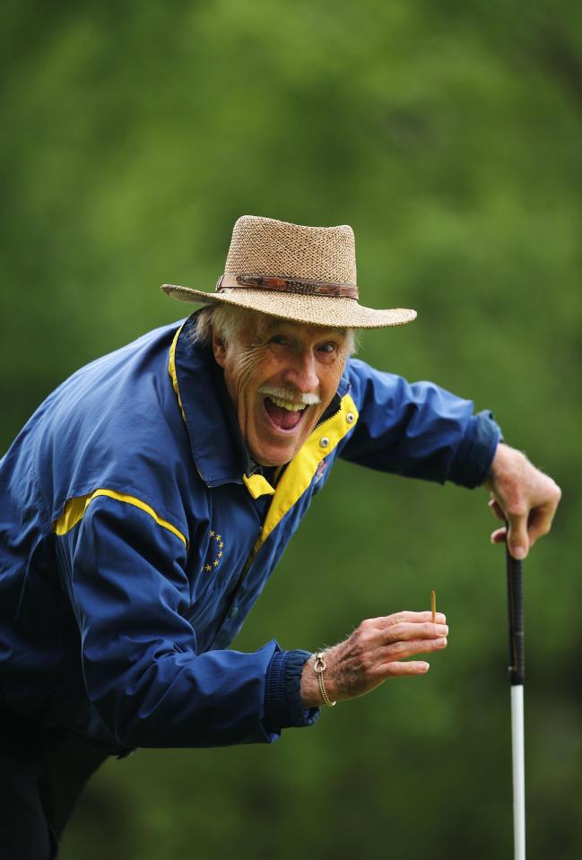  Sir Bruce Forsyth loved the sport of golf, and once had a handicap of eight