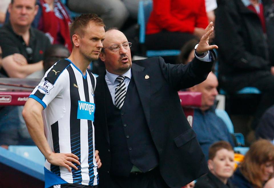  Siem De Jong has been allowed to rejoin Ajax by Newcastle boss Rafa Benitez