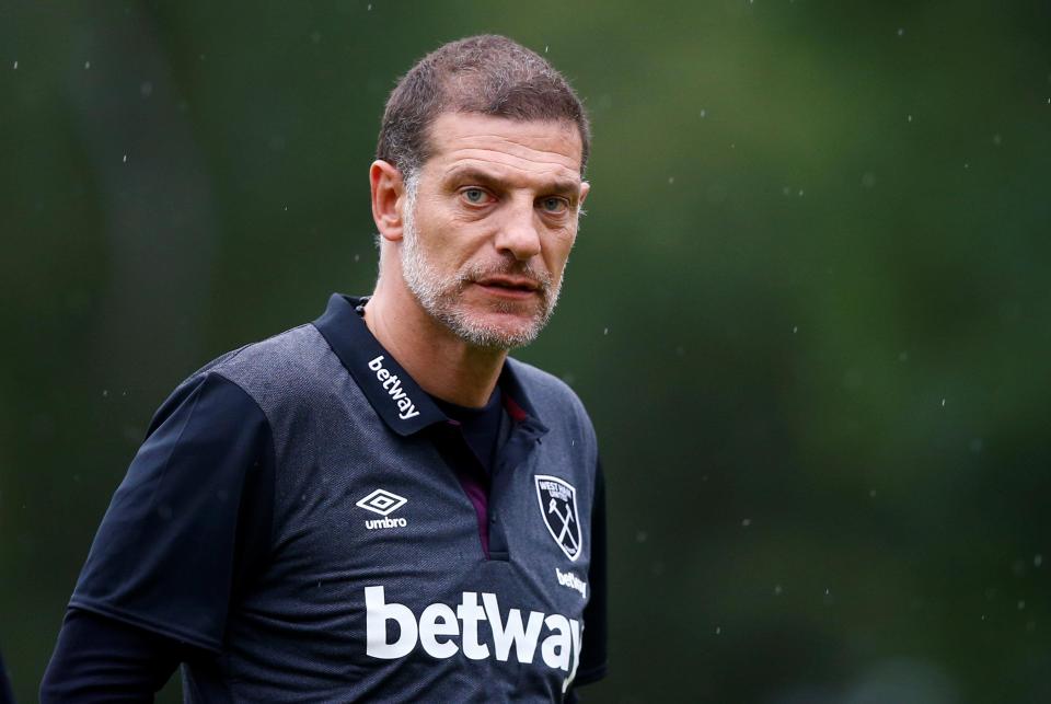  Slaven Bilic is monitoring the Jota situation if he loses Manuel Lanzini