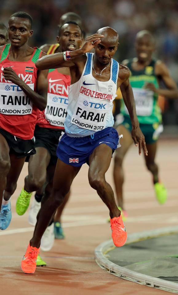  Farah somehow stayed on his feet without losing his place in the lead