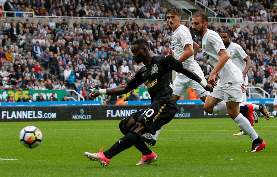  Christian Atsu doubled Newcastle's lead after 12 minutes