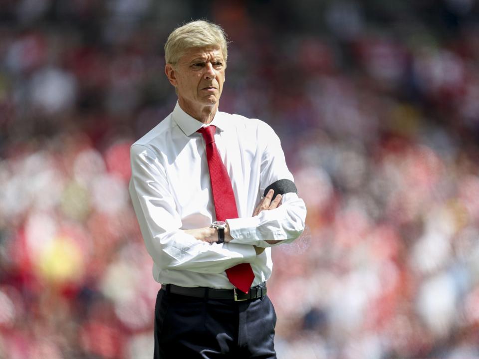  Arsene Wenger could be on the brink of another disruptive season