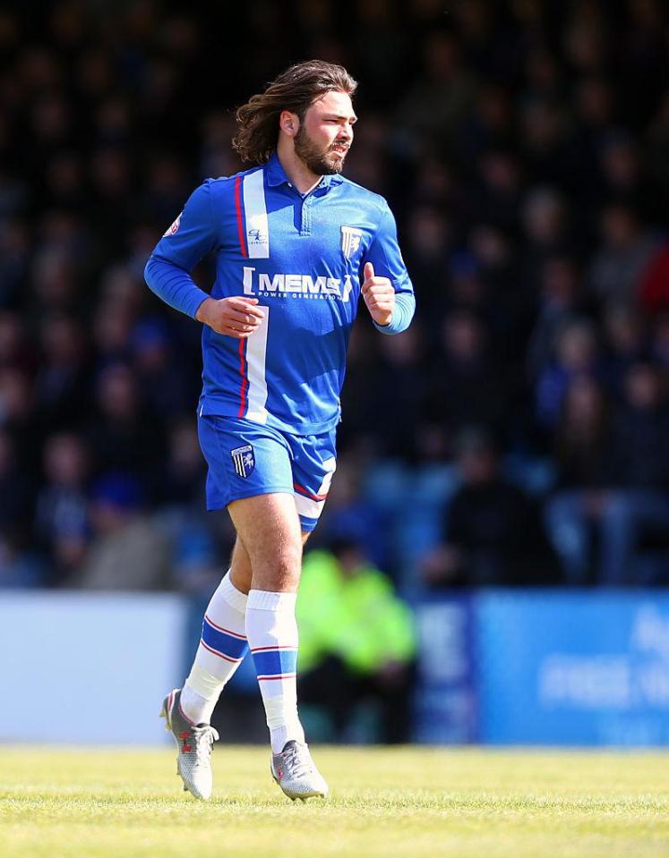  Blackburn Rover footballer Bradley sent a number of flirty messages